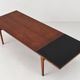 Table basse extensible en teck danois modèle PJ 56B par Grete Jalk, années 1960.