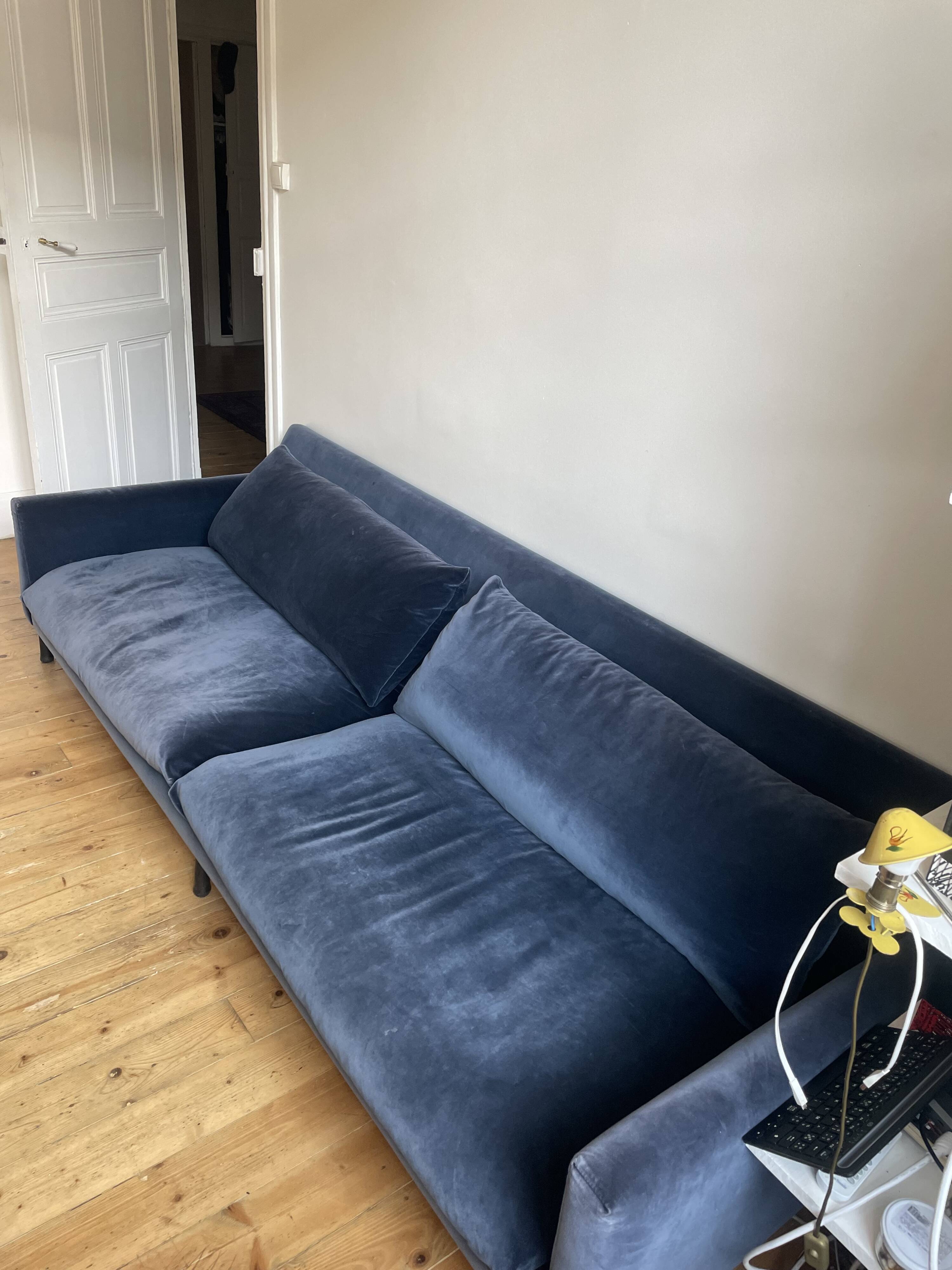 MIRA sofa caravan collection