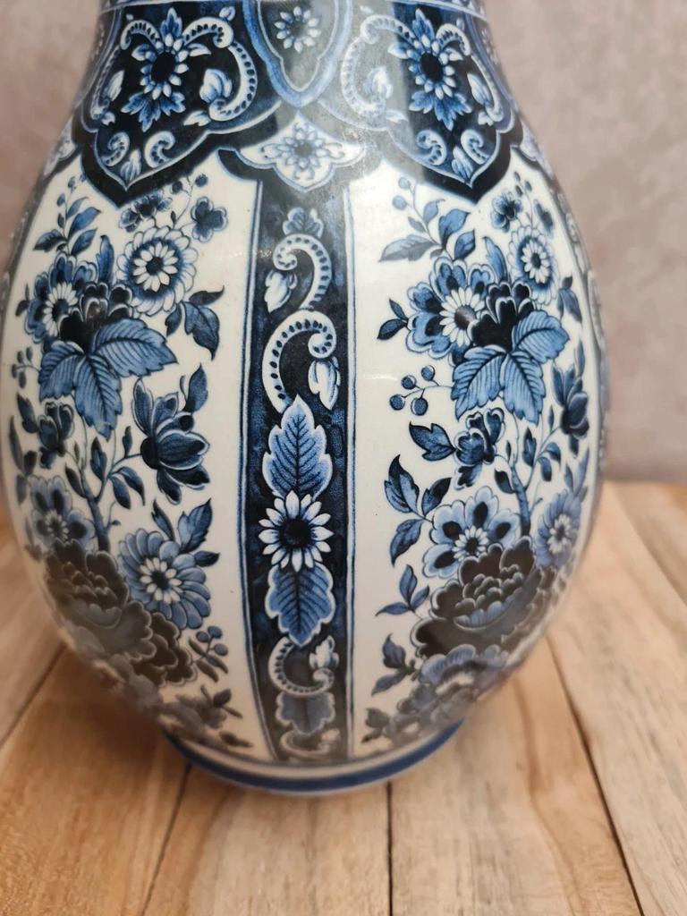 Vase vintage Delfia bleu et blanc – Grand modèle floral – Esprit Delft / hollandais