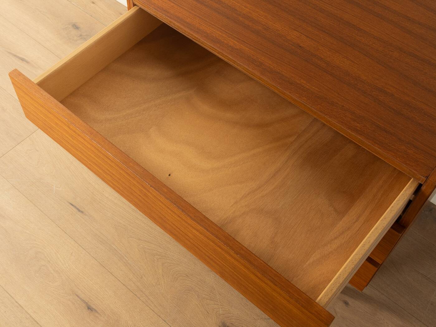 1960s chest of drawers