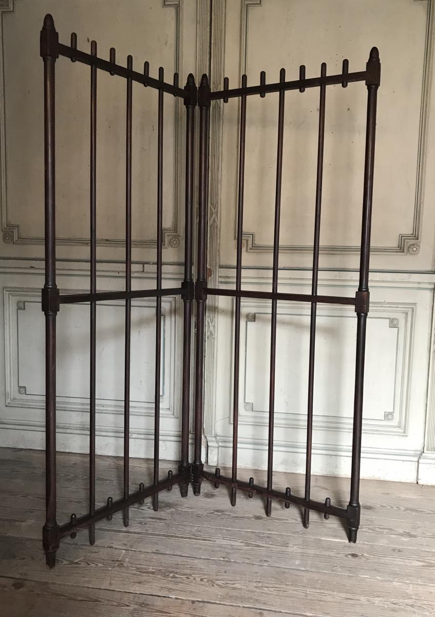 Wooden screen, partition, or grille made of turned wood