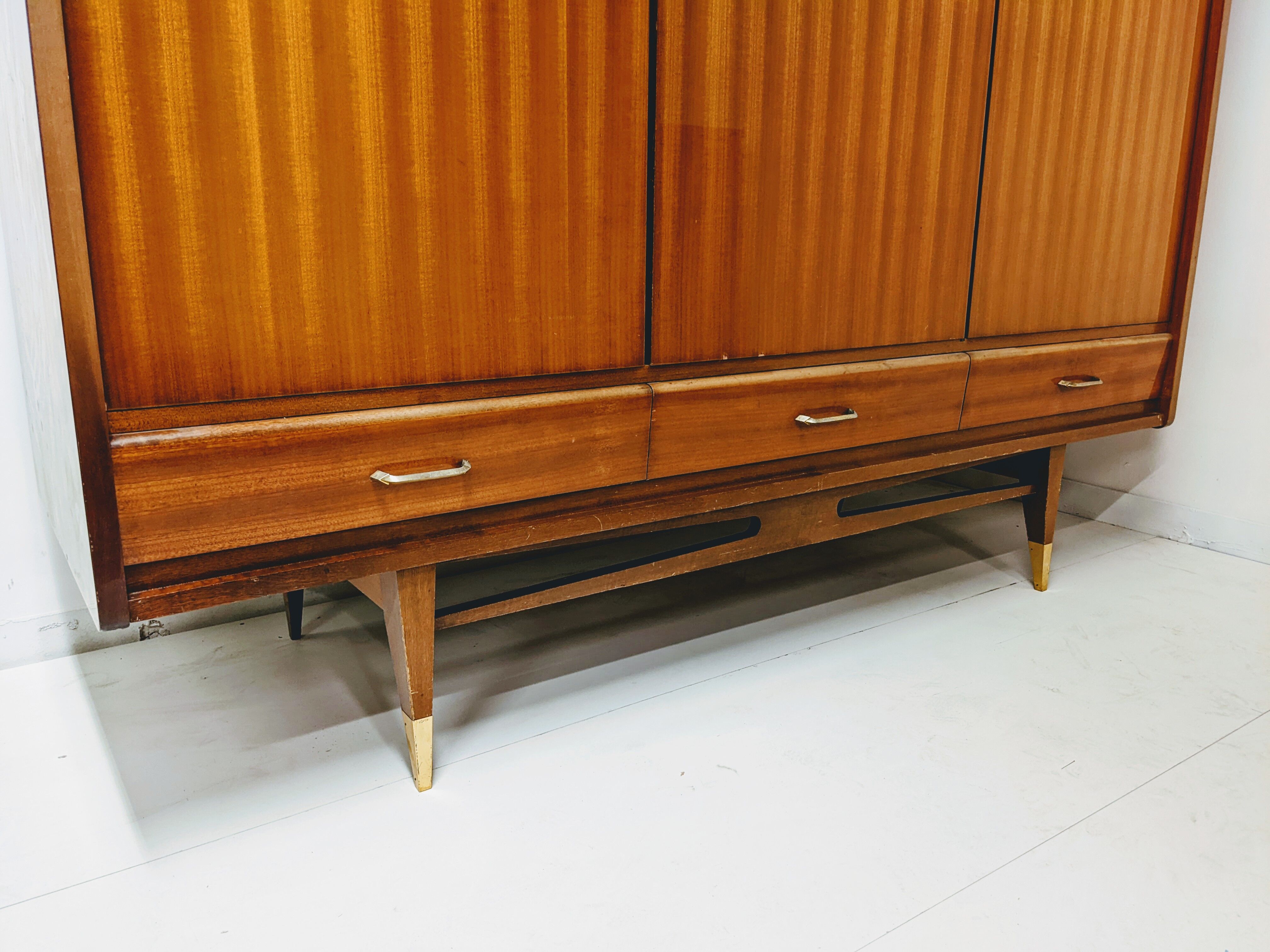 Vintage wooden wardrobe scandinavian style / compass feet spindles wardrobe