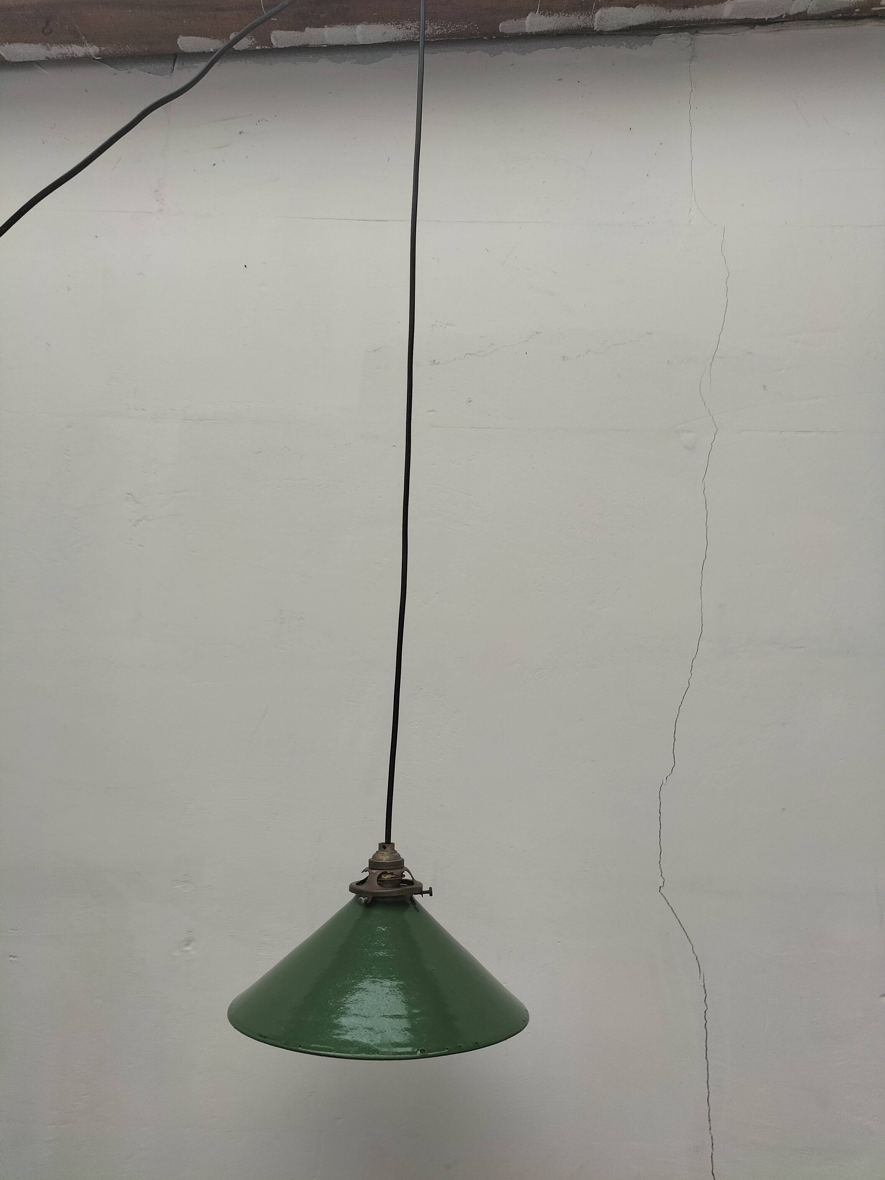 Enameled sheet metal cone pendant light