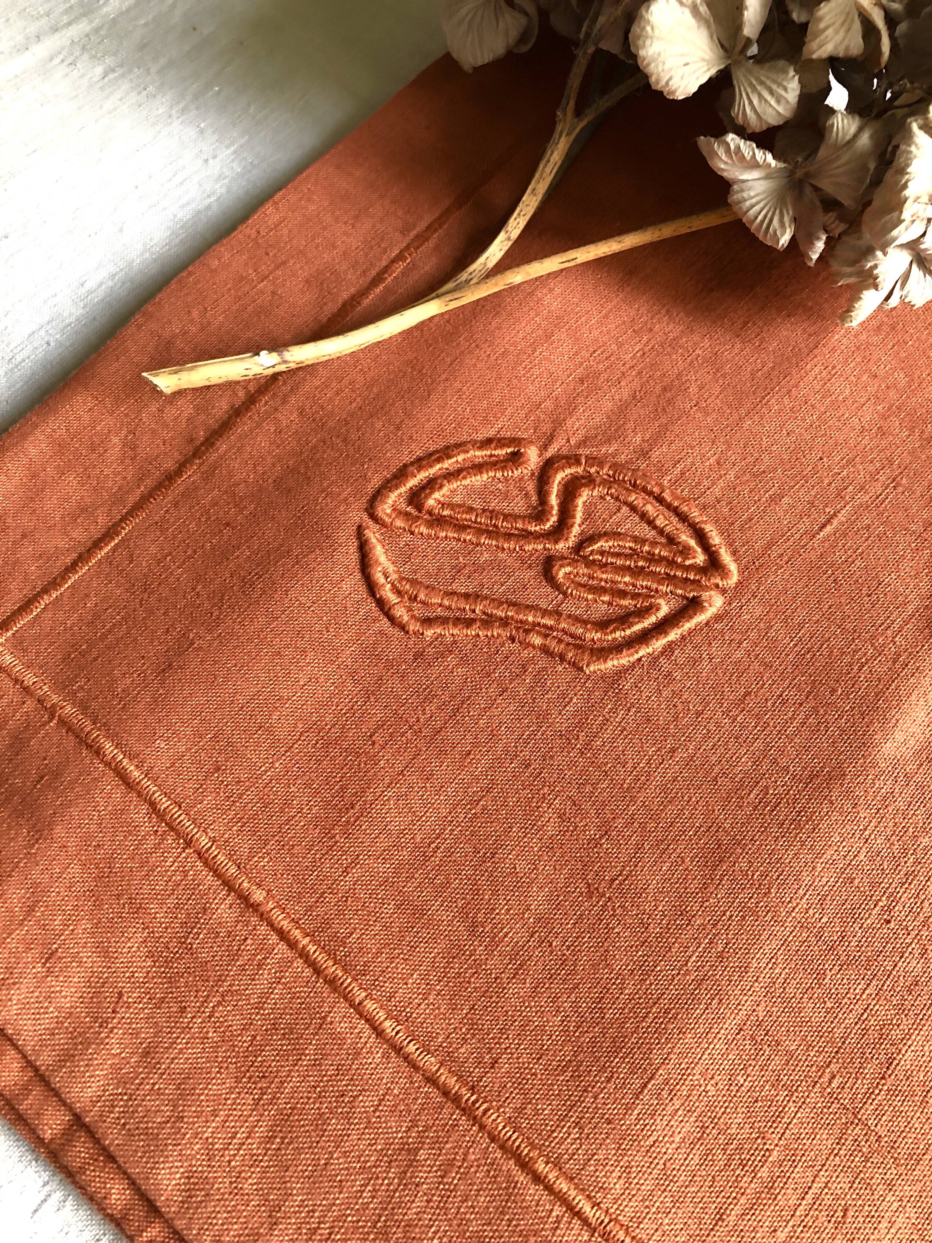 Antique pillowcase in linen and cotton terracotta