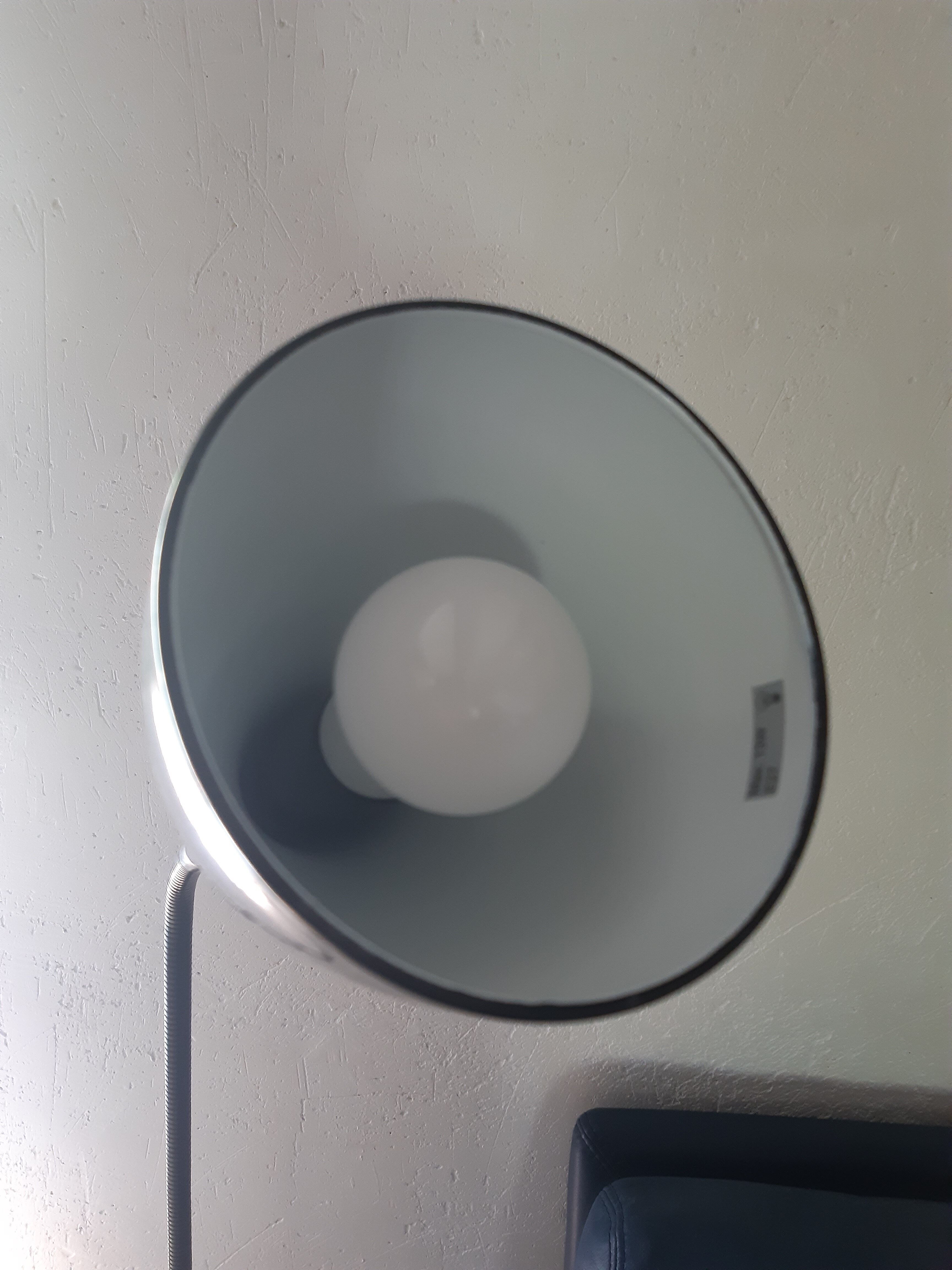 Flexible diabolo black lamp