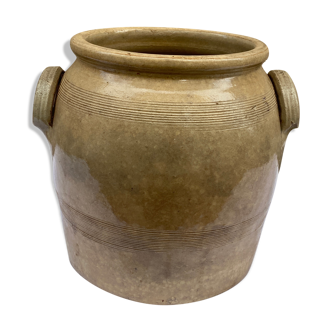 Sandstone grease pot