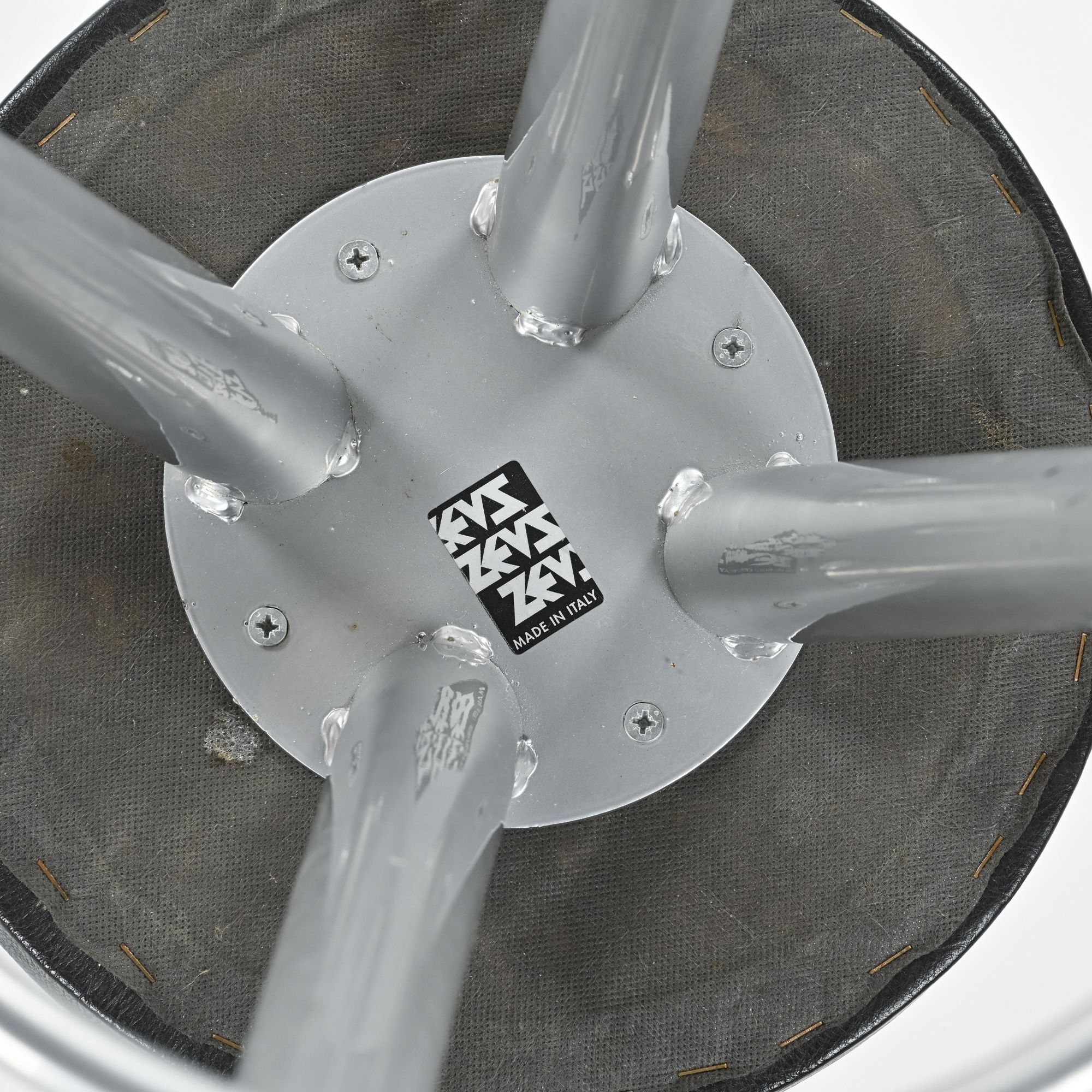 Suite de quatre tabourets modèle Golia par Maurizio Peregalli