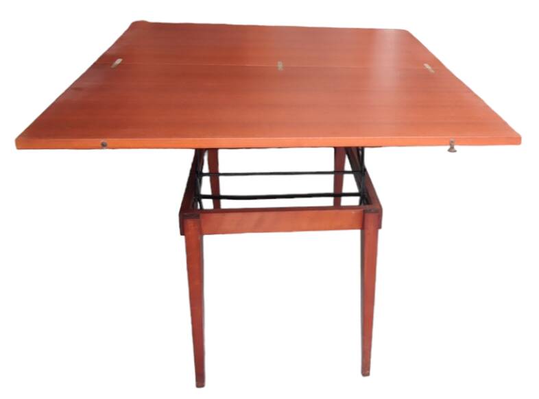 Vintage design portfolio system table