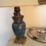 Japanese-flowered partitioned enamel lamp