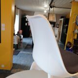 Tulip legs table and chairs