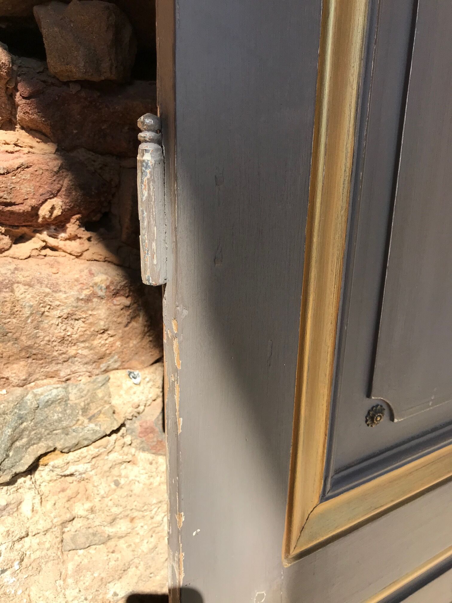 Double portes de placard peintes 1900