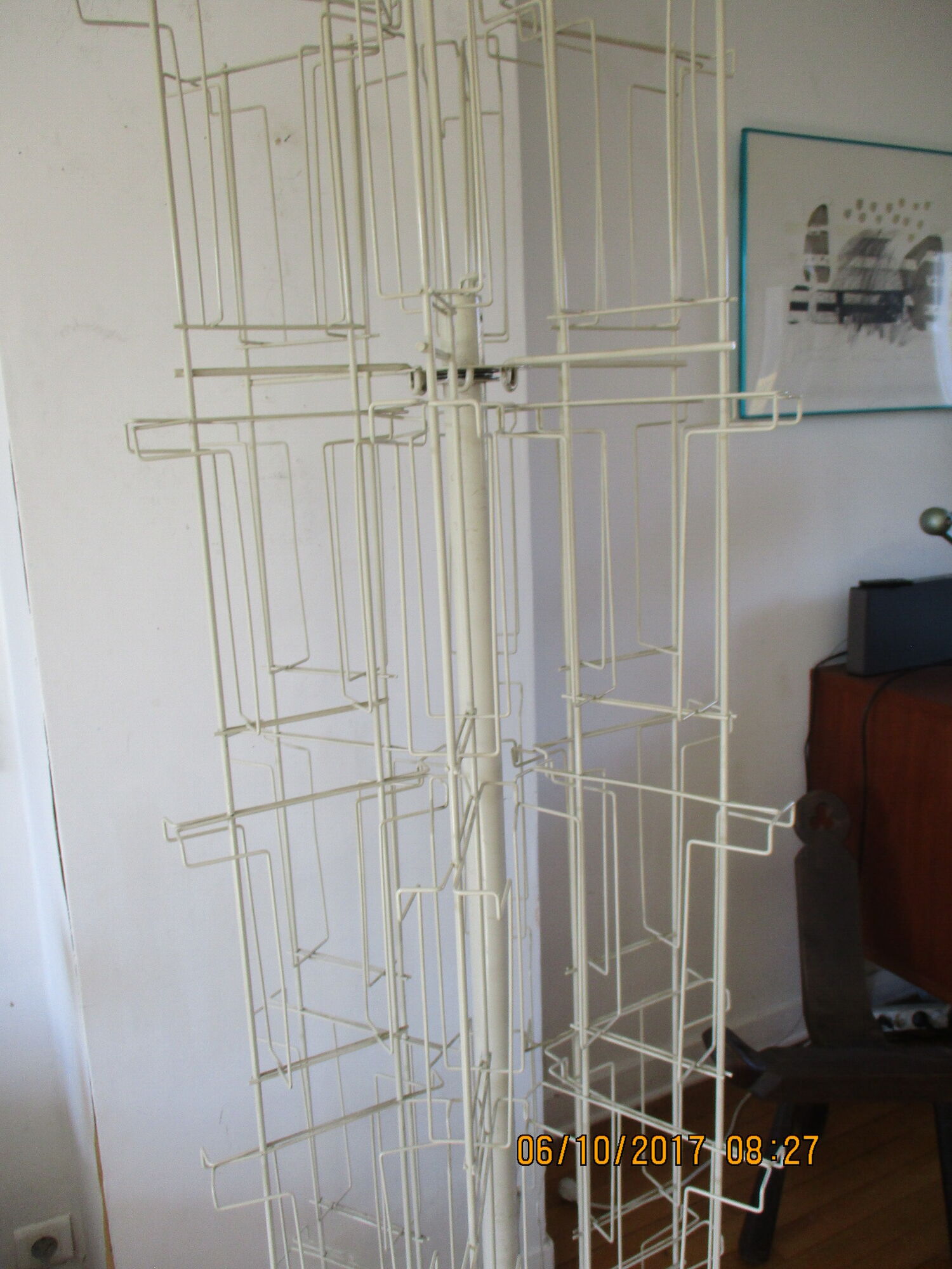 Large card holder turnstile design 70s
