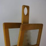 Magazine rack in wood and glass