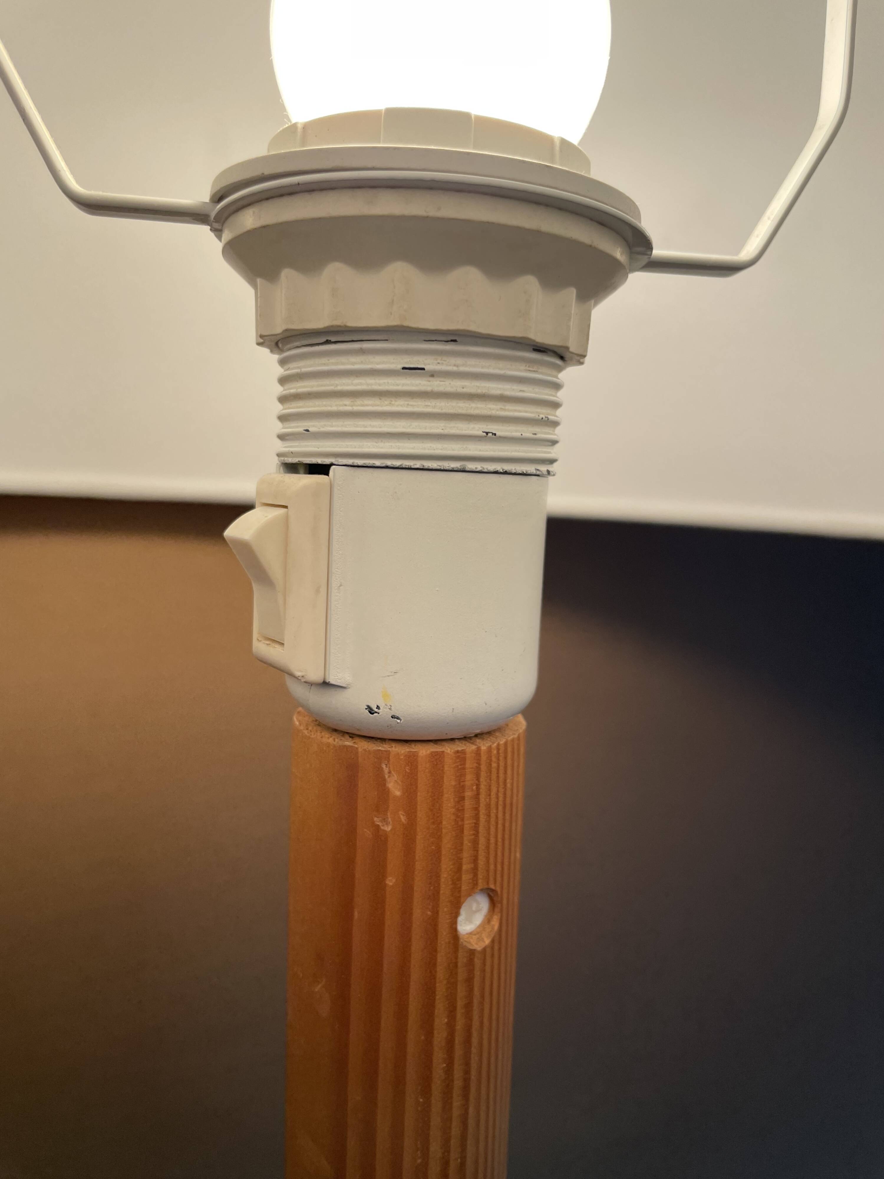 Lampadaire en bois ikea vintage