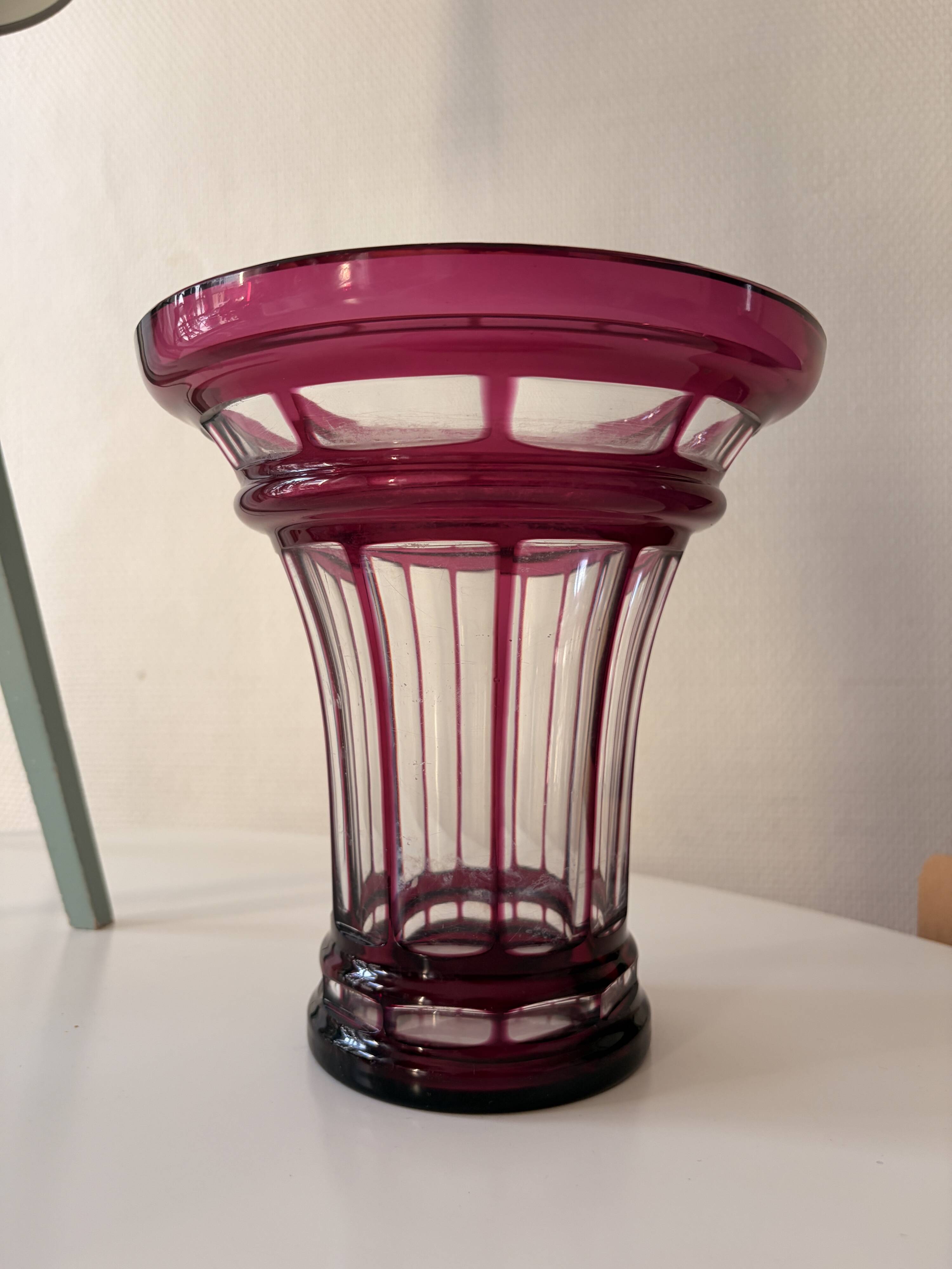 Baccarat vase in dark pink crystal
