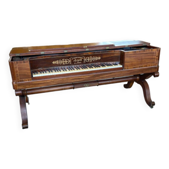 Piano erard