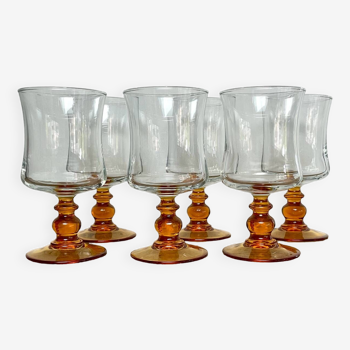 6 medium amber-stemmed glasses