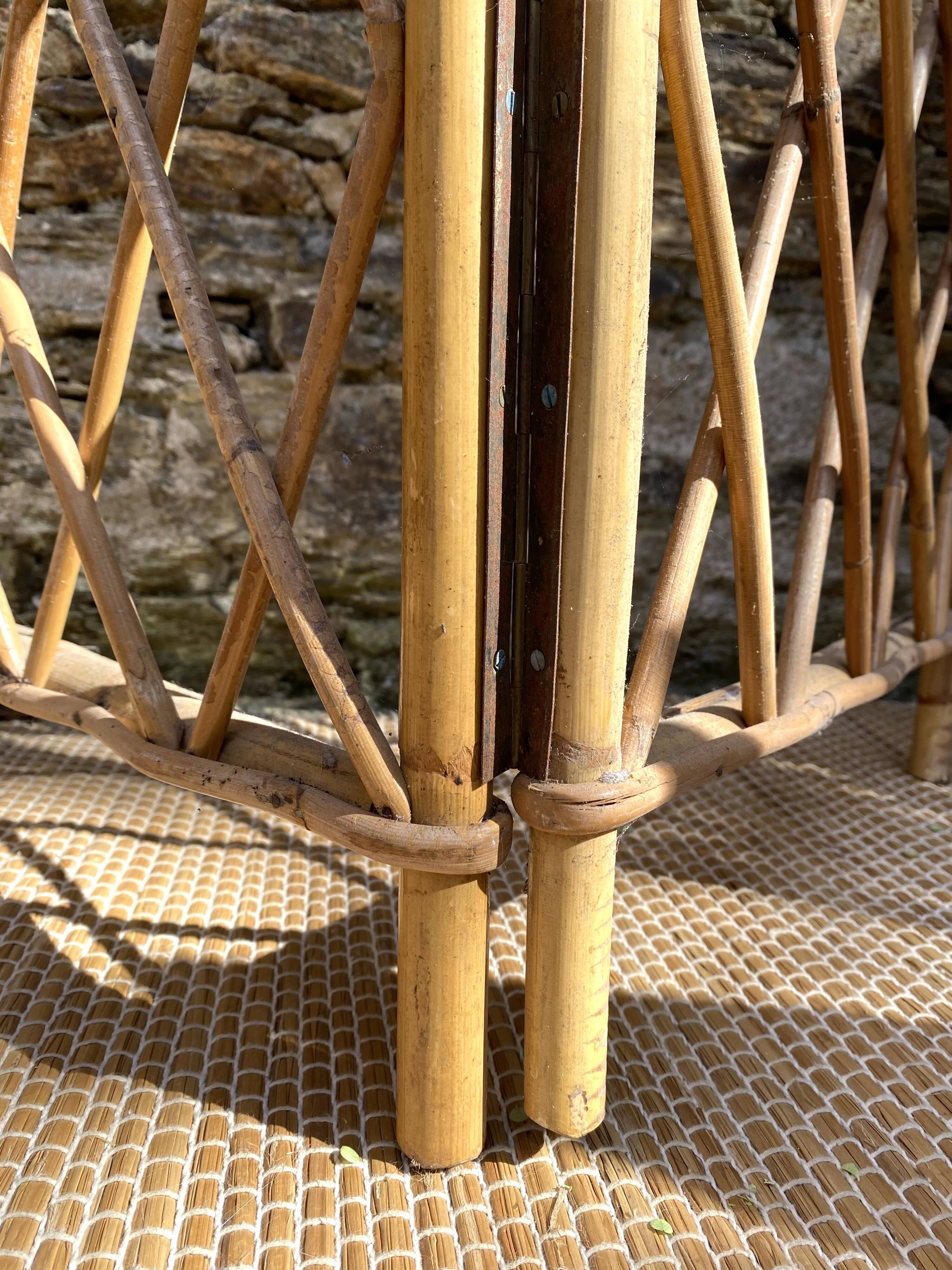 Vintage 4-sided rattan screen