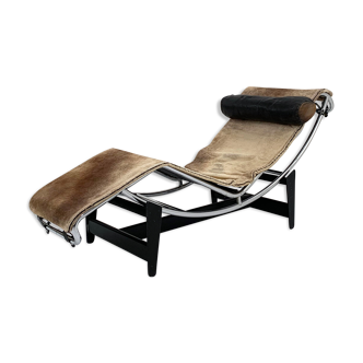 LC4 pony skin chaise longue Serial number 396 by Le Corbusier for Cassina, 1960