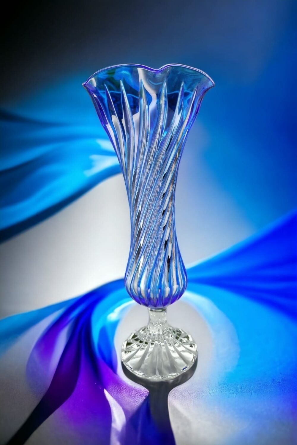 Durand crystal vase