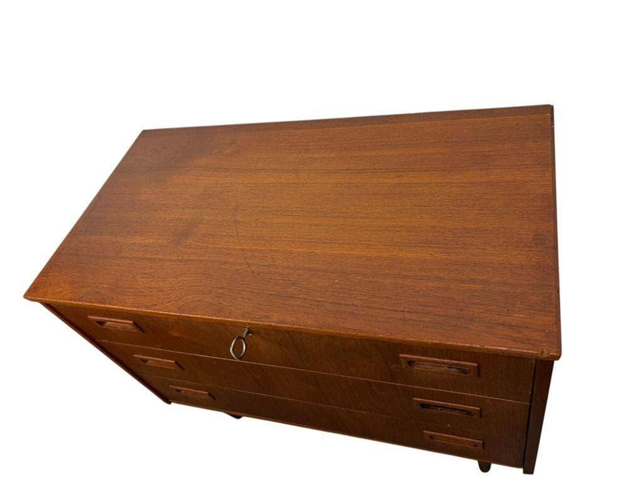 Vintage teak chest of drawers / mid-century wardrobe