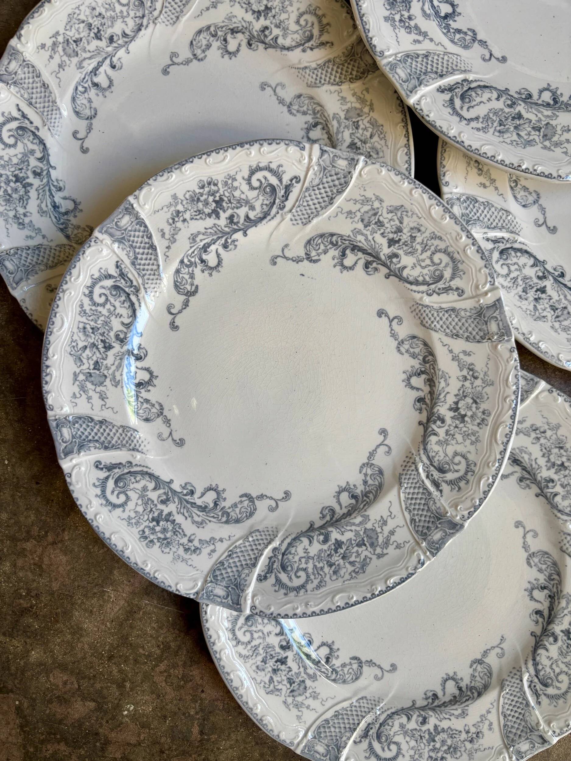 6 dessert plates Longwy in white and grey ironstone, "Saint Cloud" service.