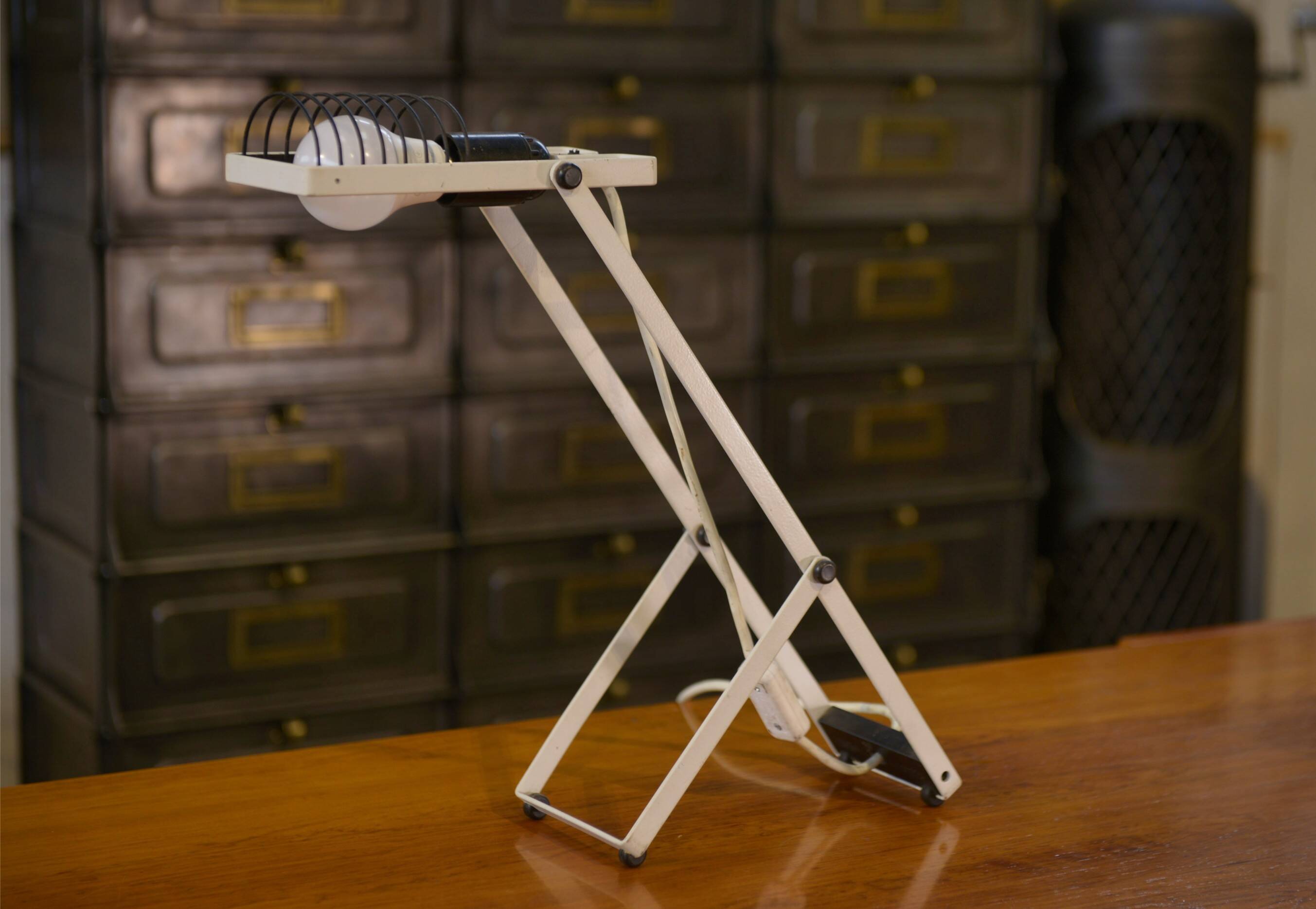 Sintesi desk lamp by Ernesto Gismondi for Artemide 1990s