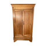 Louis-Phillipe wardrobe