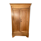 Louis-Phillipe wardrobe