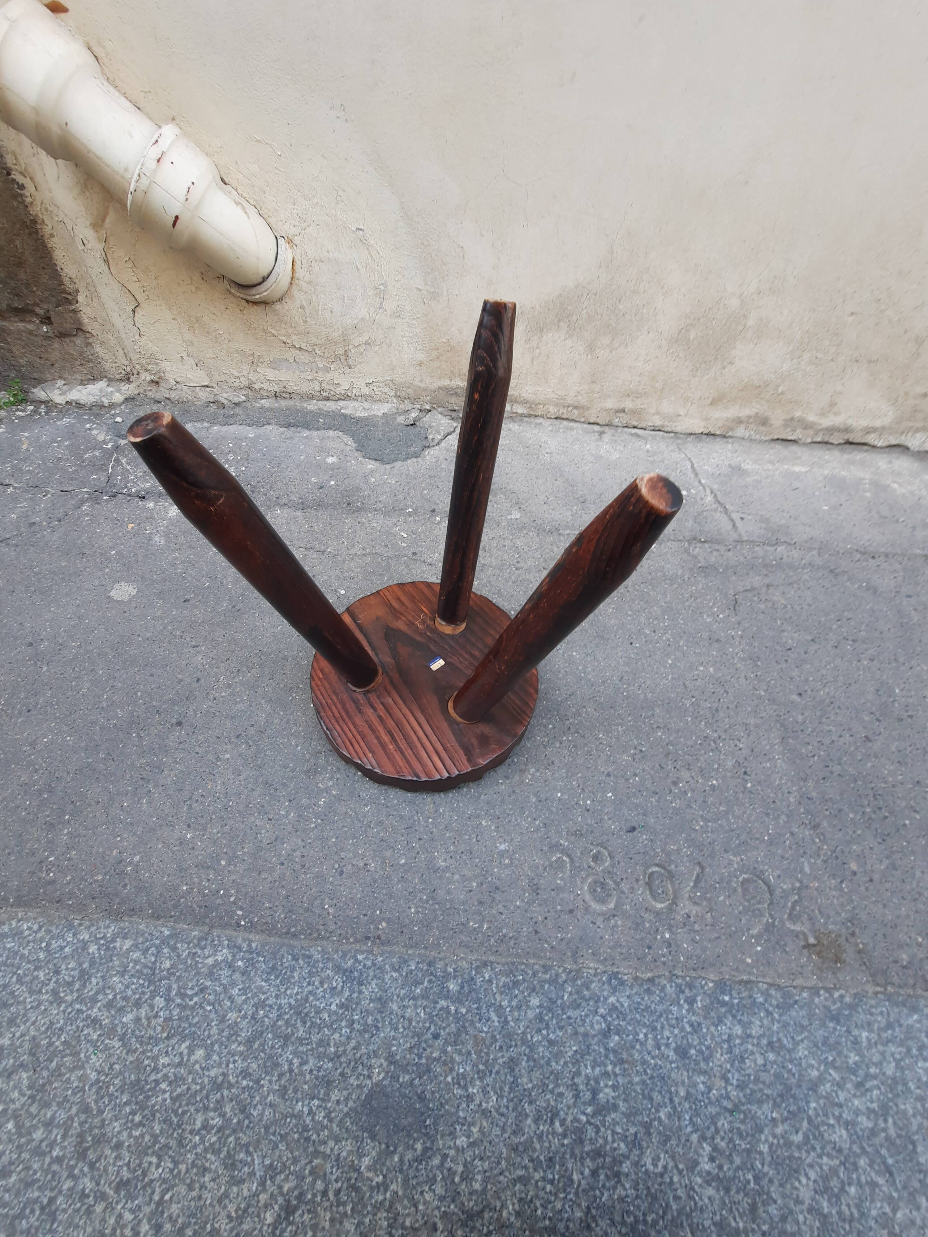 Tripod stool