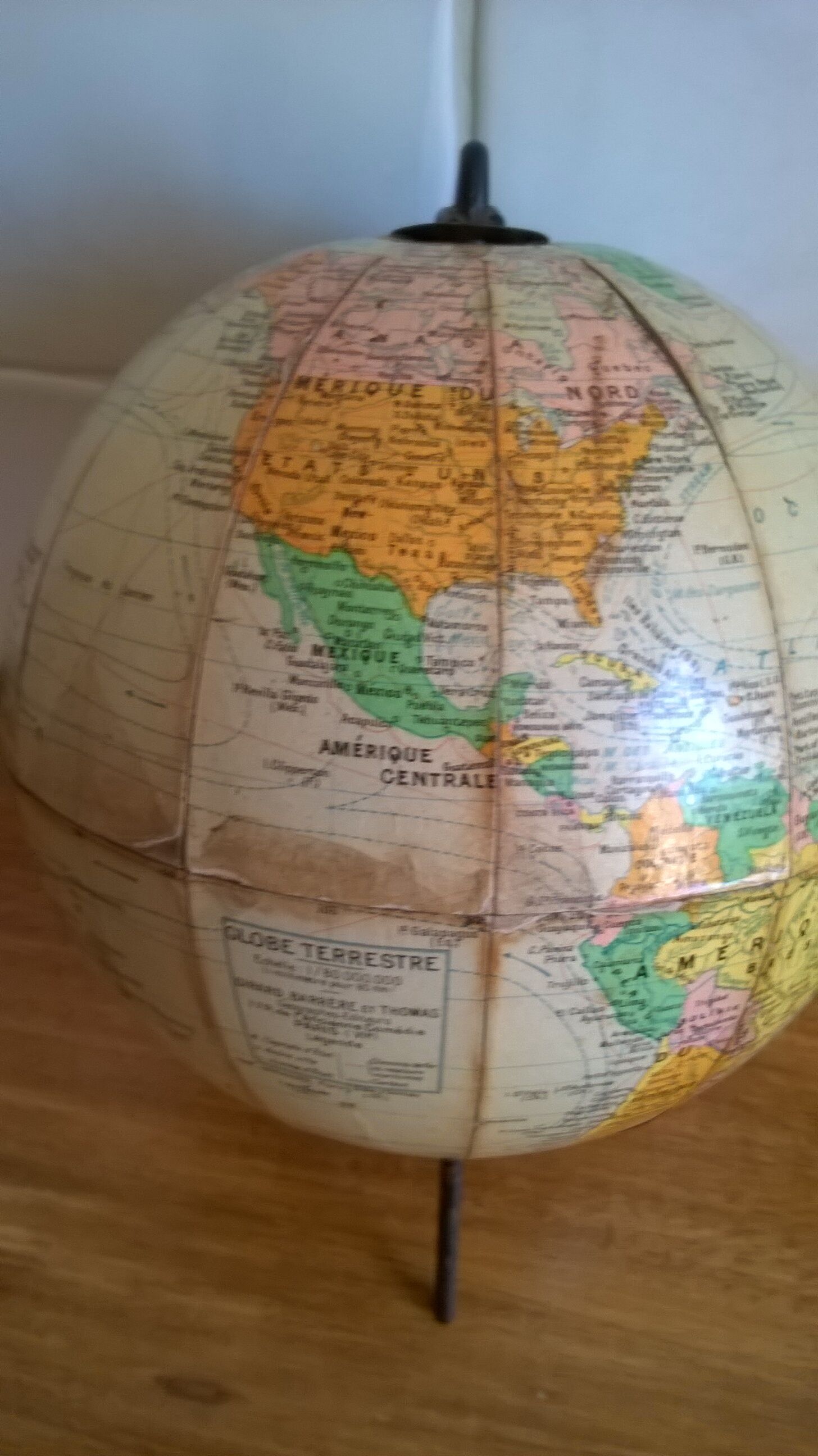 Small terrestrial globe world map of girard and barrère - year 60's