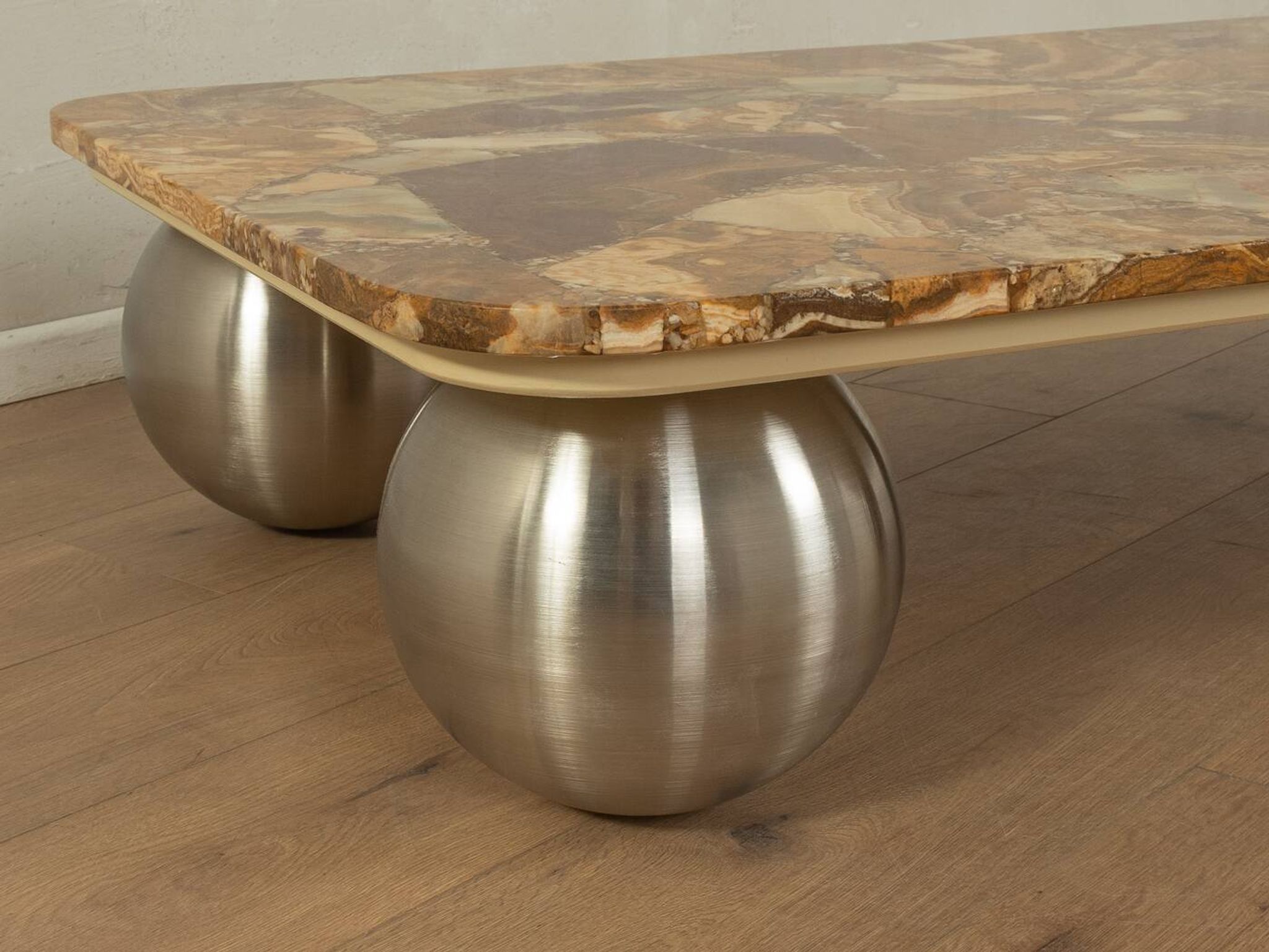Table basse exclusive en onyx