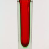 Vase en verre de Murano, rouge et vert immergé