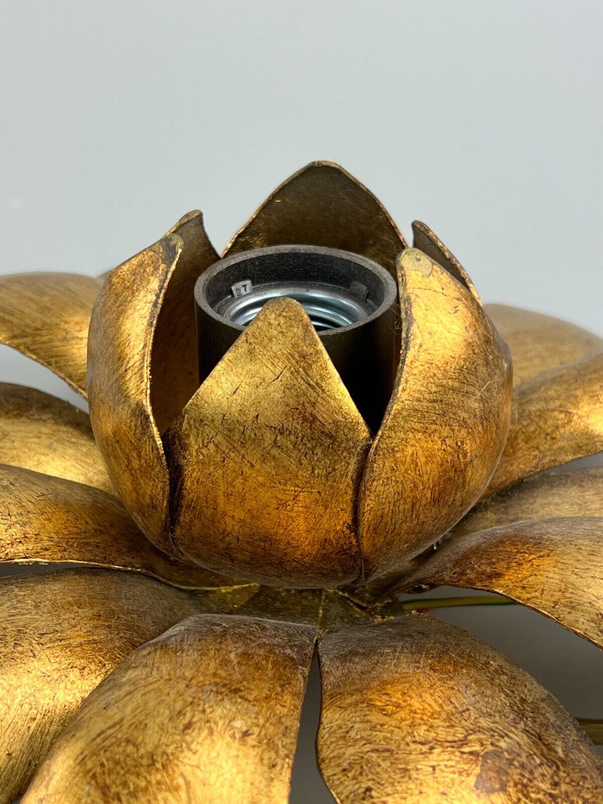 Wall sconce in brass