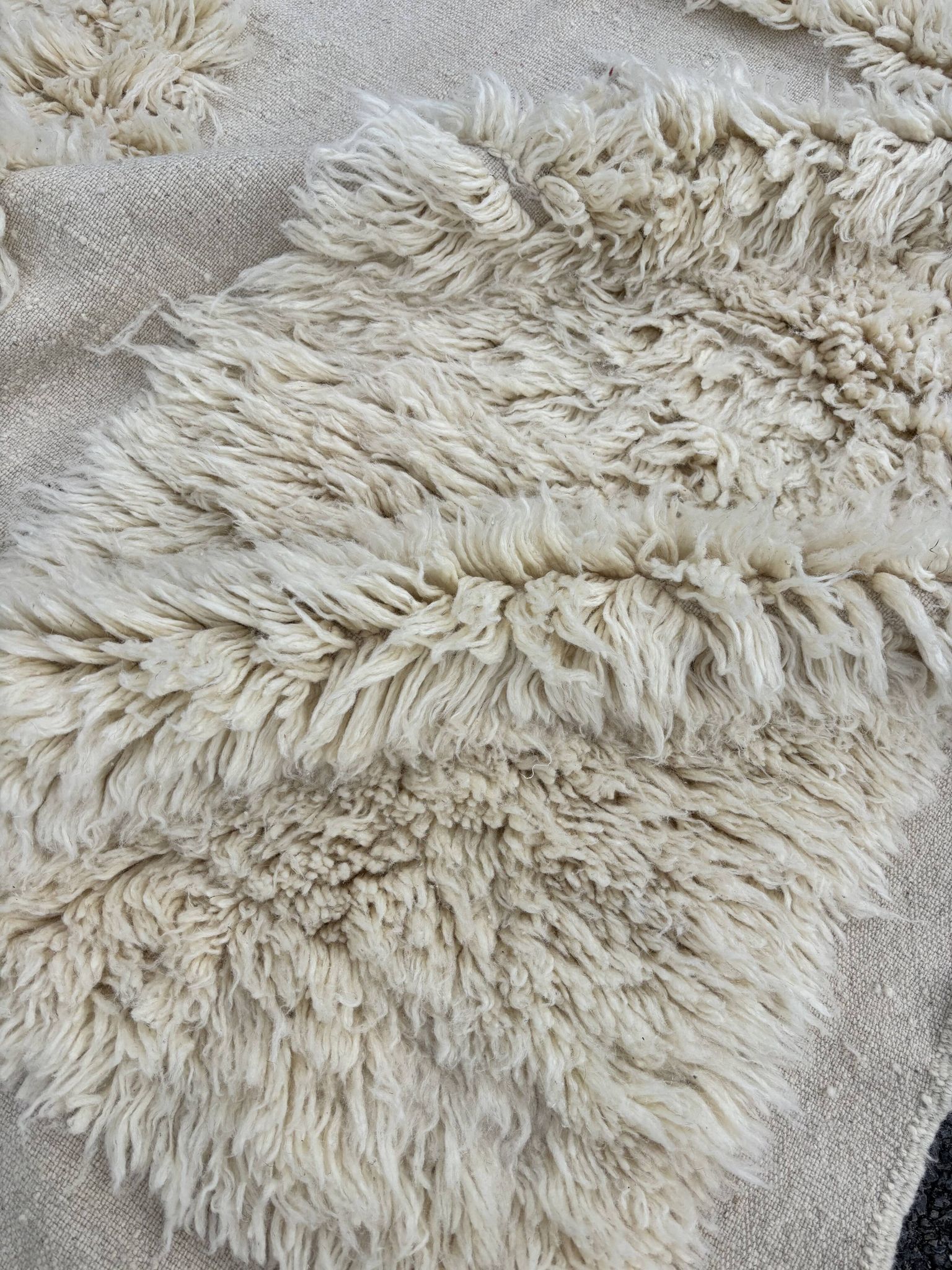 Moroccan Beni Ouarain rug in ecru wool