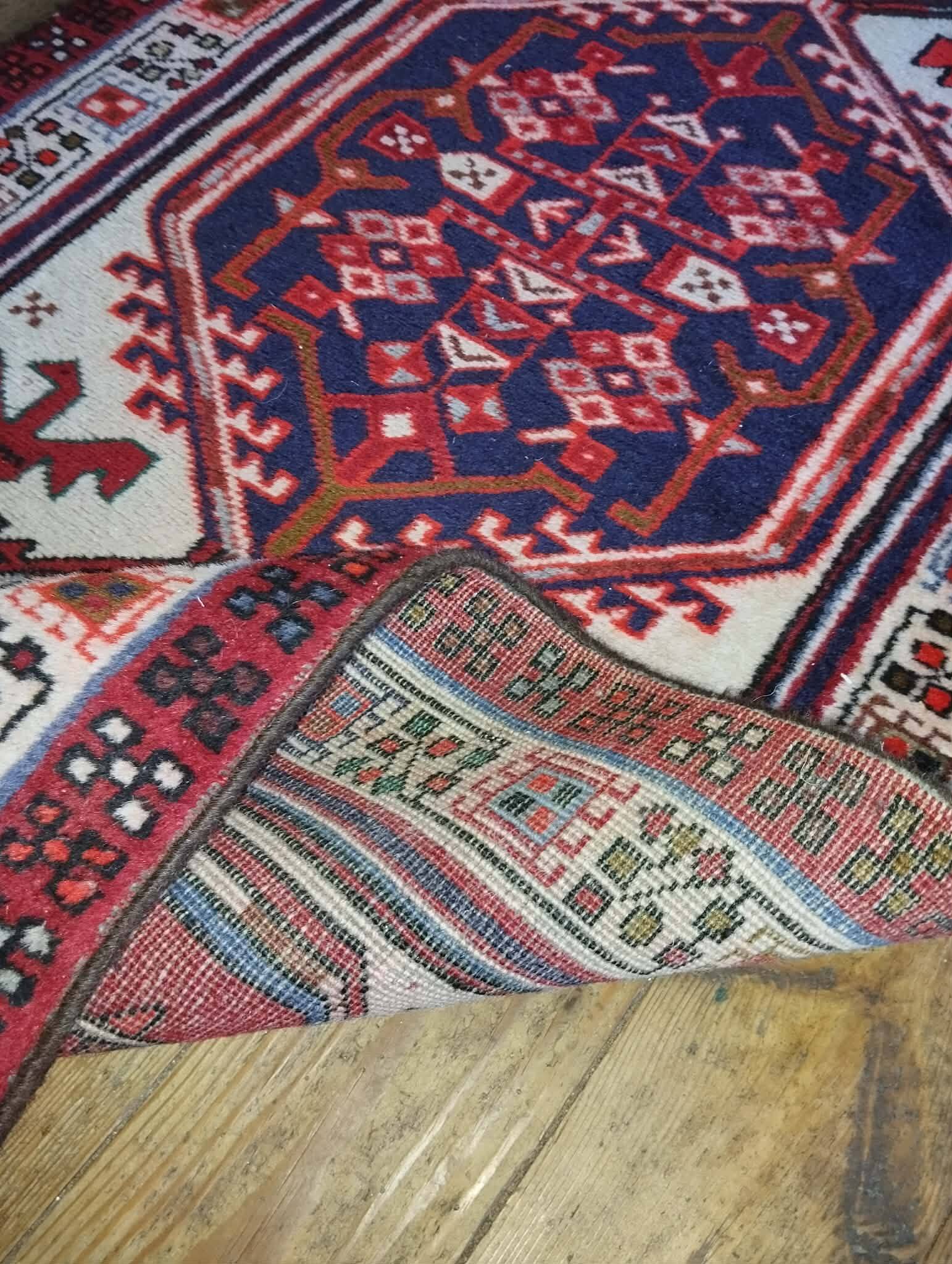 Handmade Persian Heriz hallway rug 295x70cm