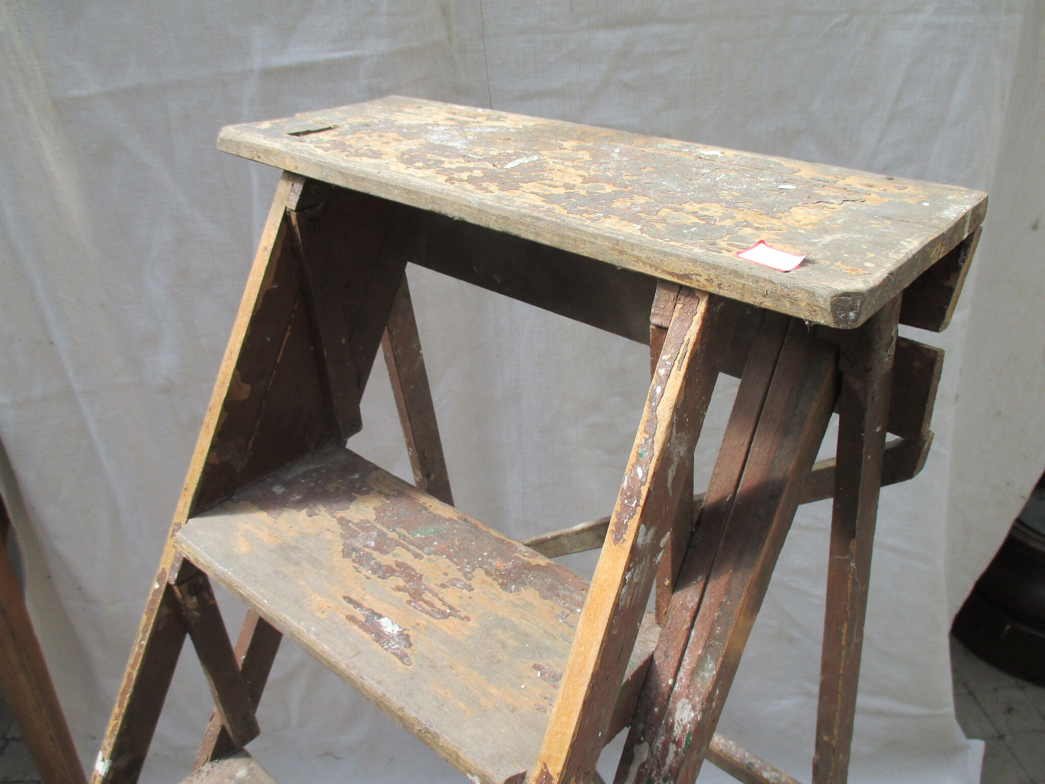 Painter wooden stepladder