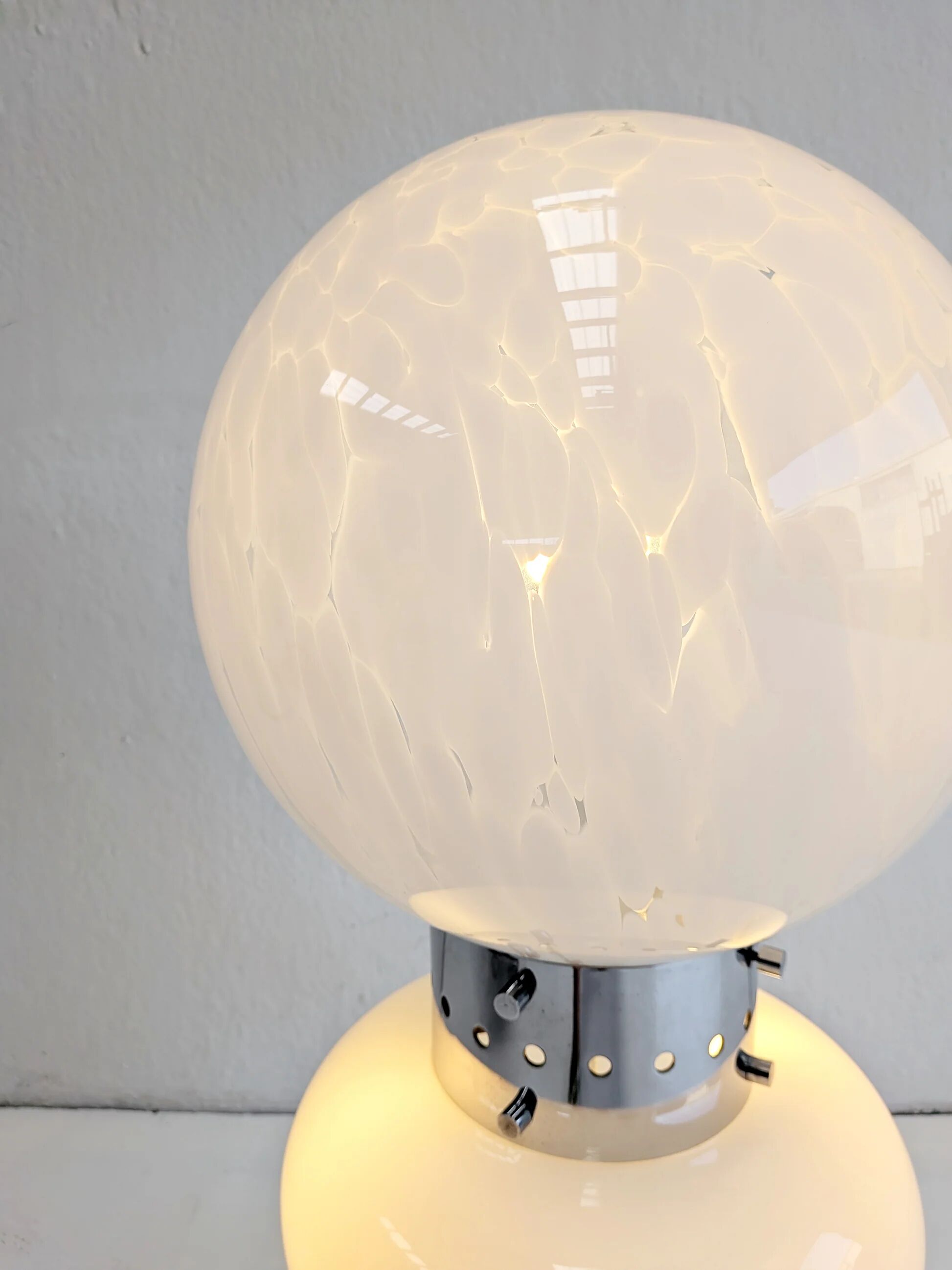 Italian space age floor lamp in Murano glass 1970s