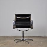 Office armchair by Charles & Ray Eames for ICF, 1960