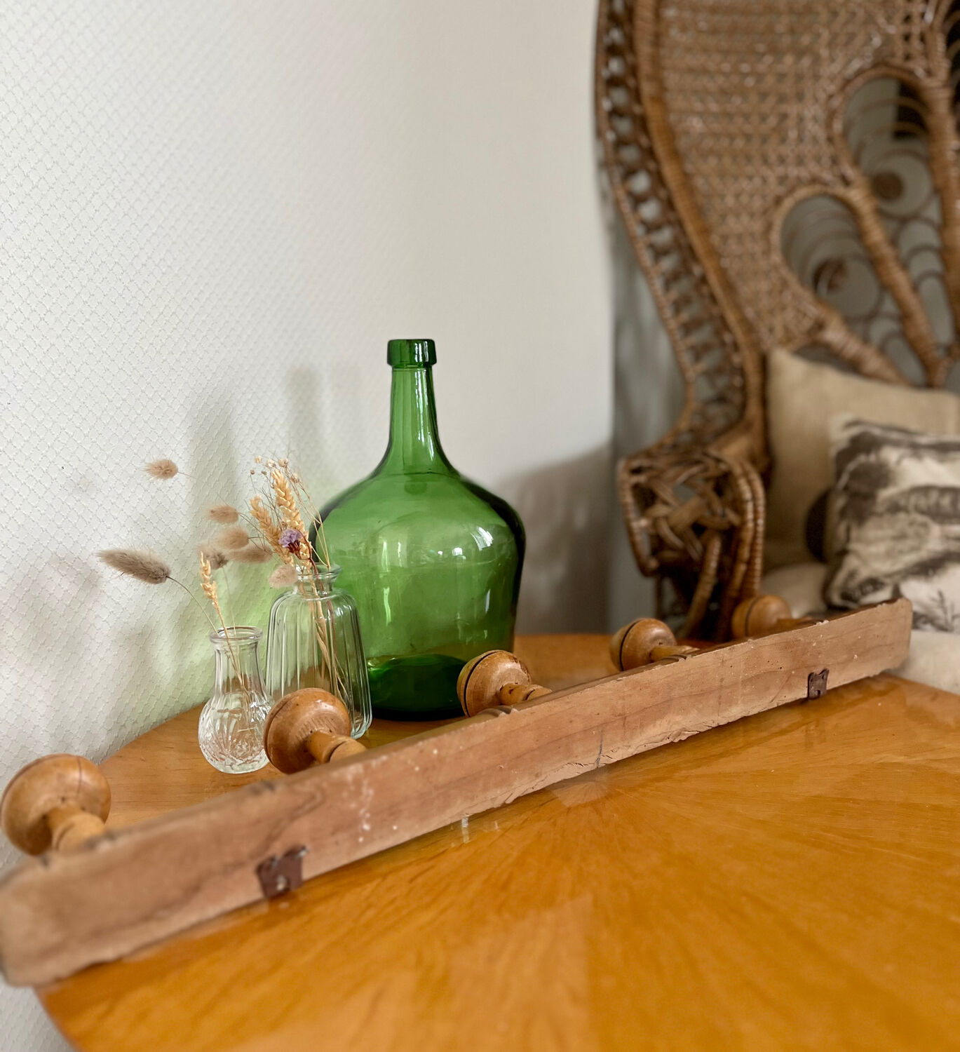Coat rack hook in natural wood late 19th century