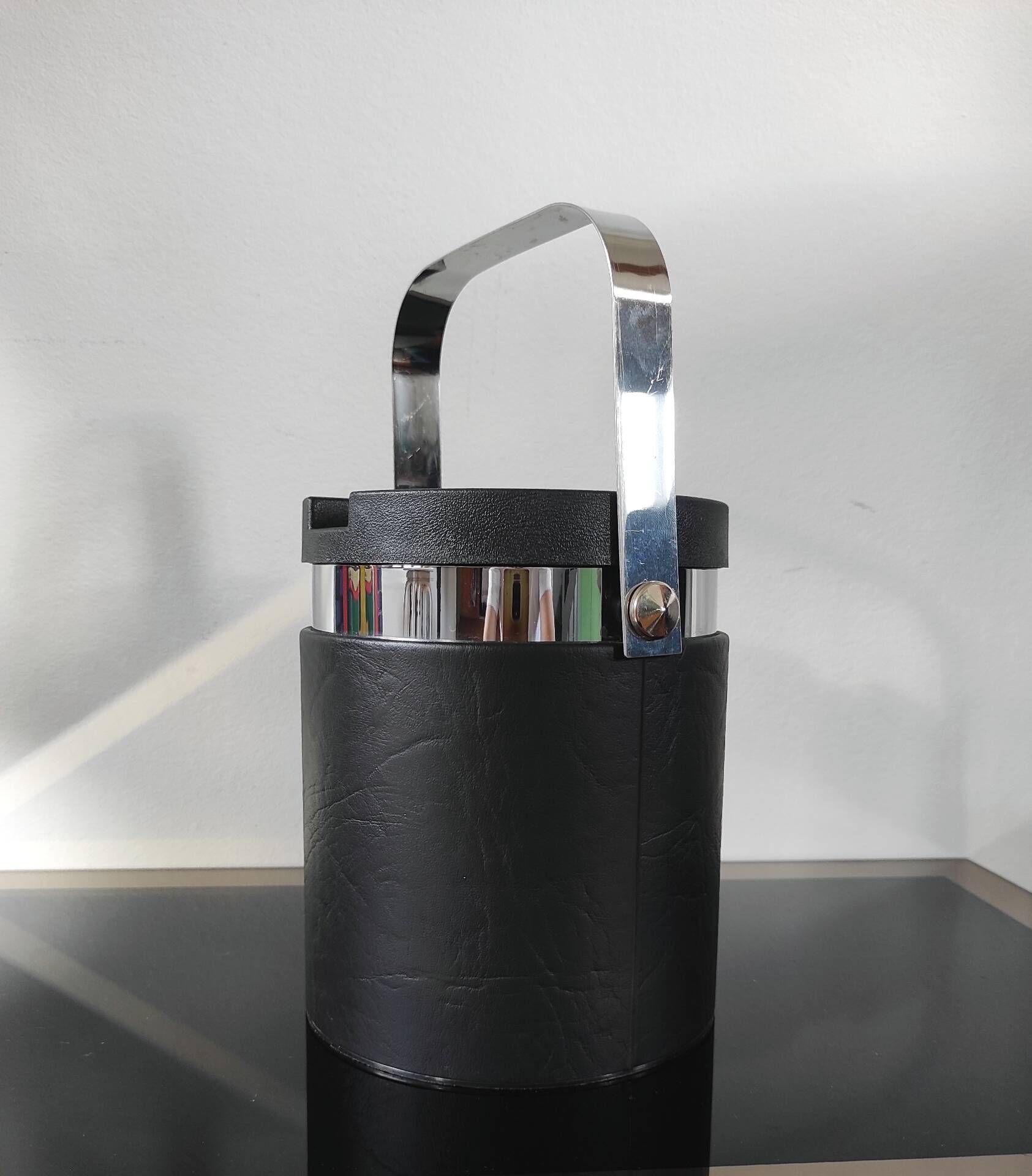 Vintage insulated ice bucket