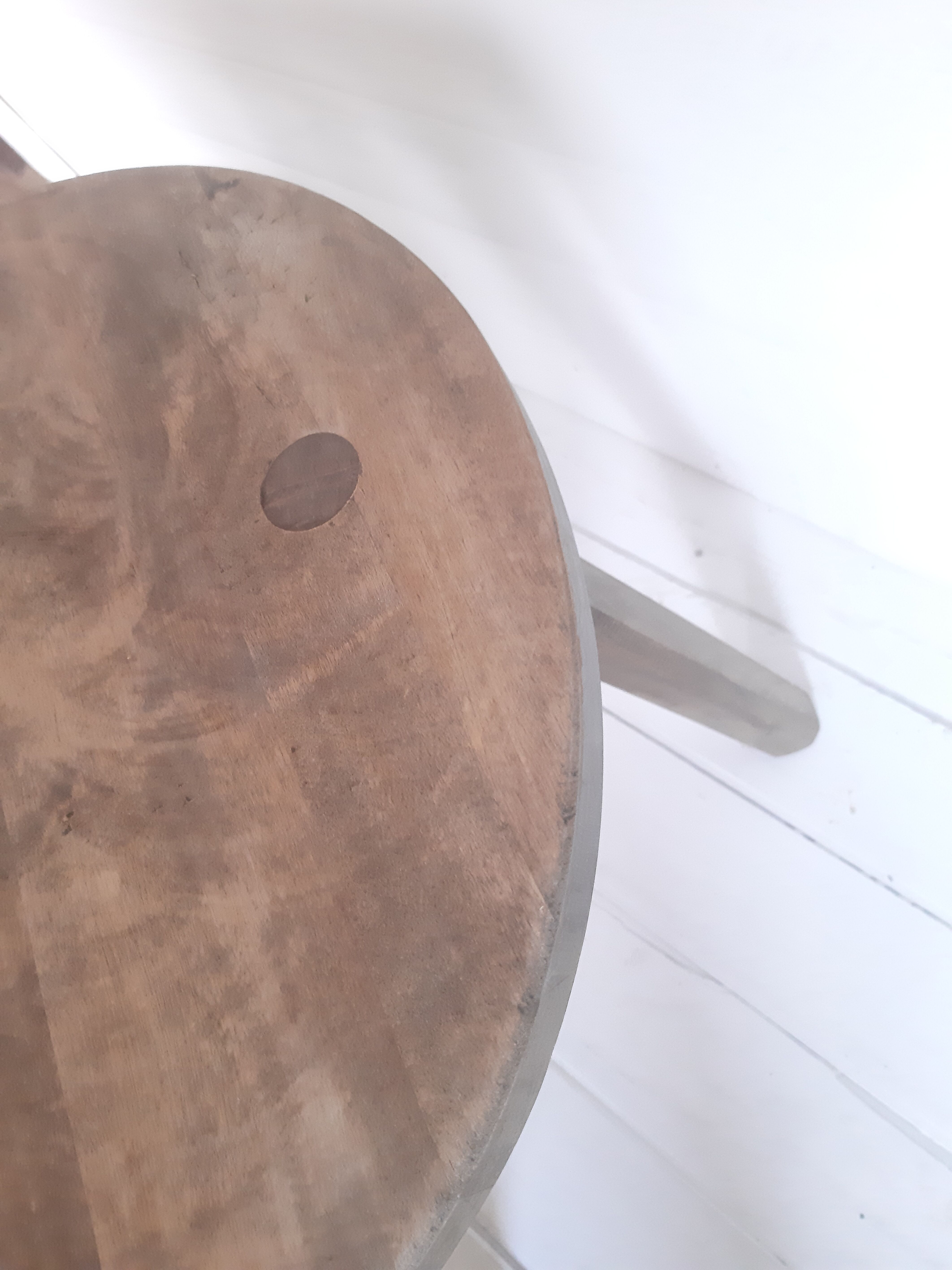Tabouret tripode