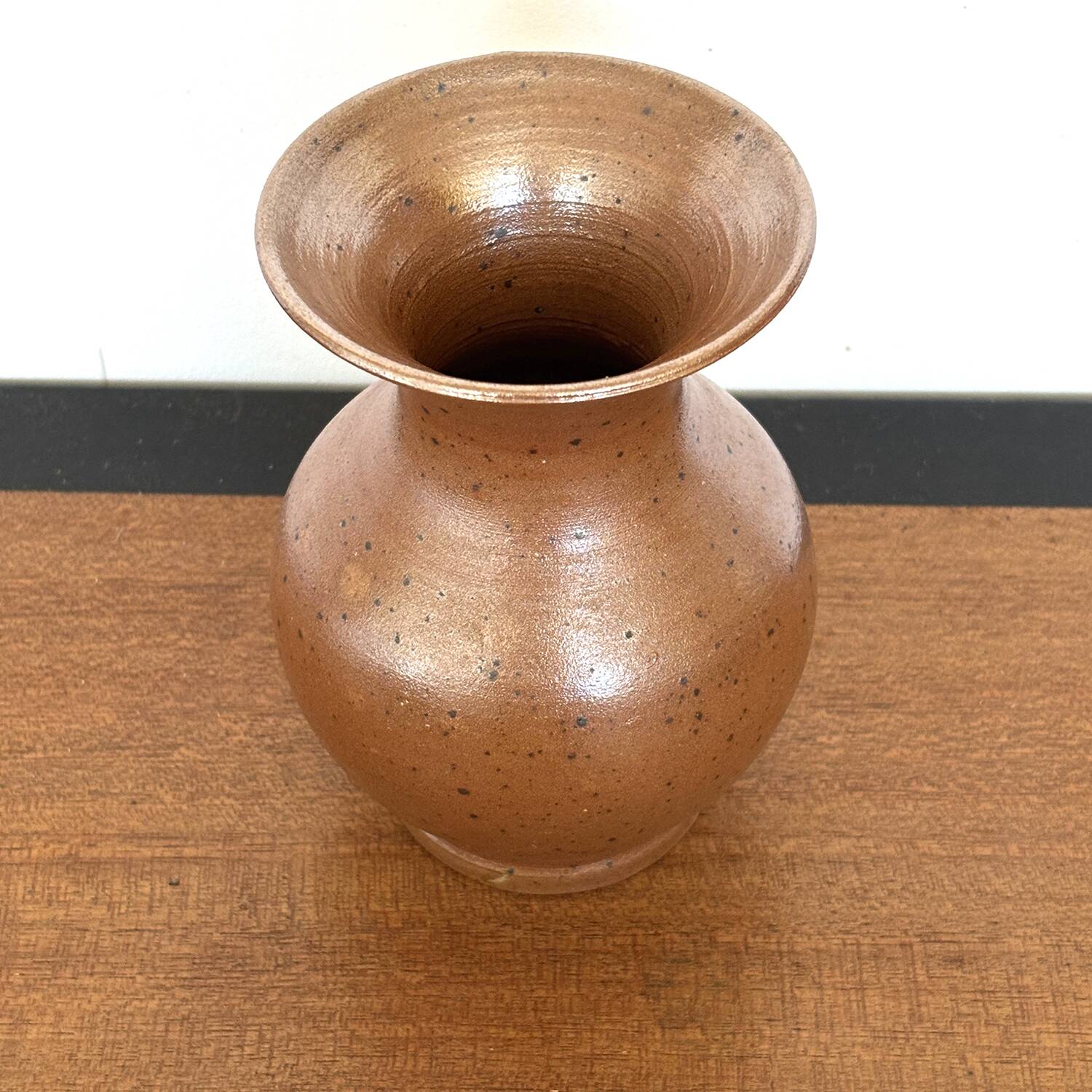 Satin stoneware vase
