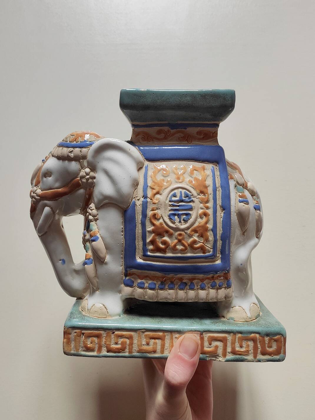 Porte plantes éléphant céramique émaillée
