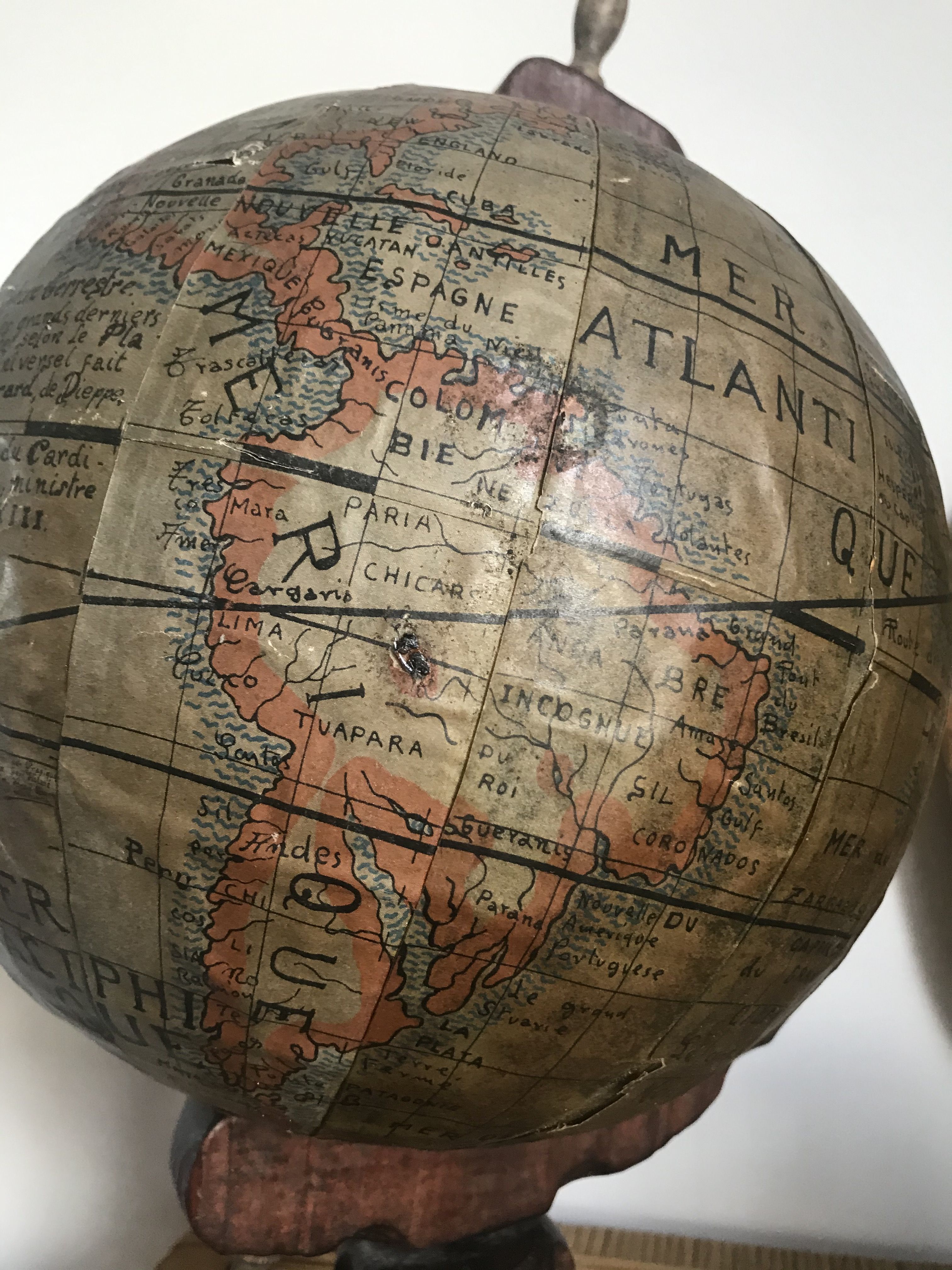 Globe paper map of the discoveries of 1634 edited first part of the 20th