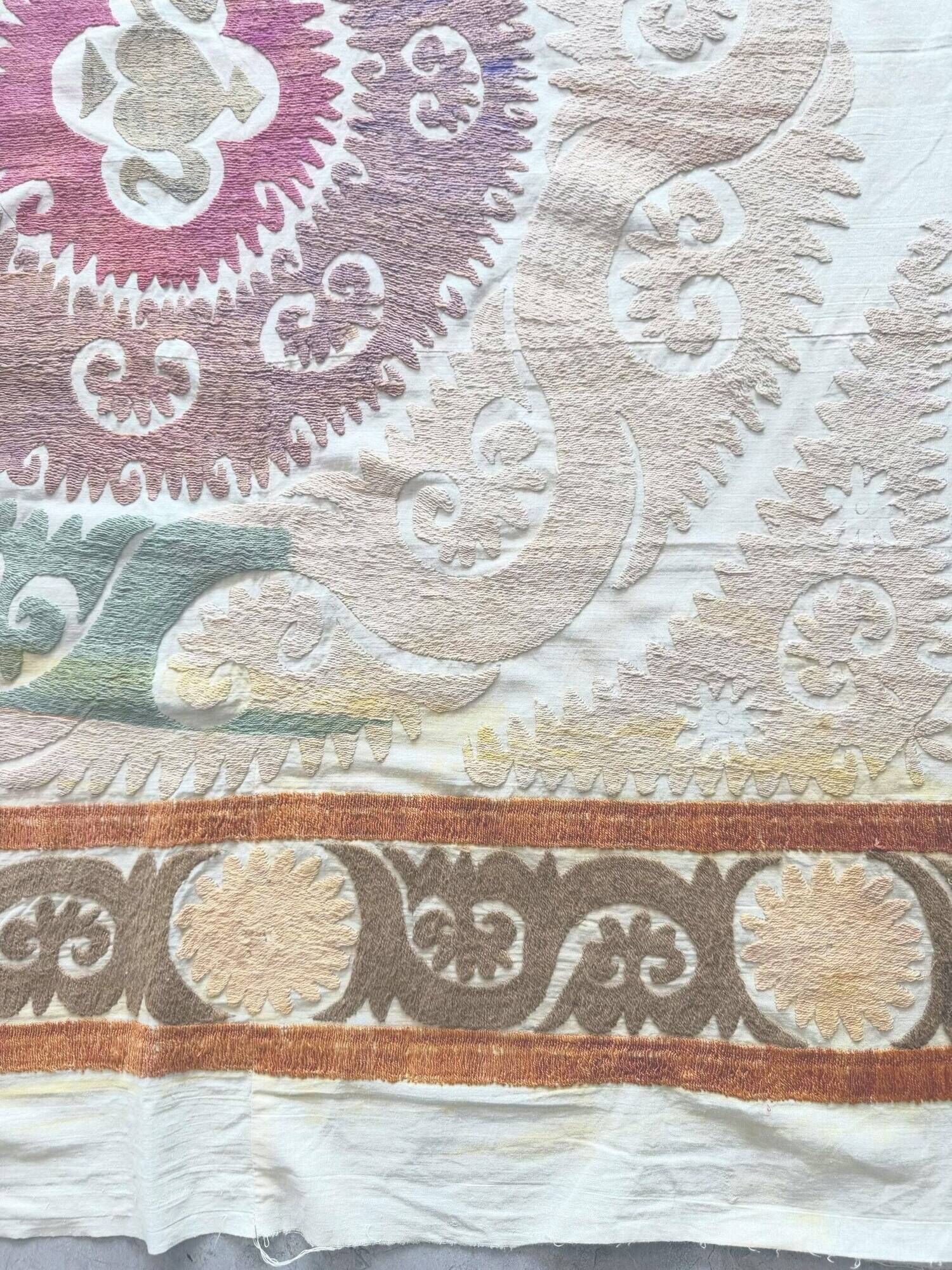 Vintage hand-embroidered tablecloth 126x150 cm
