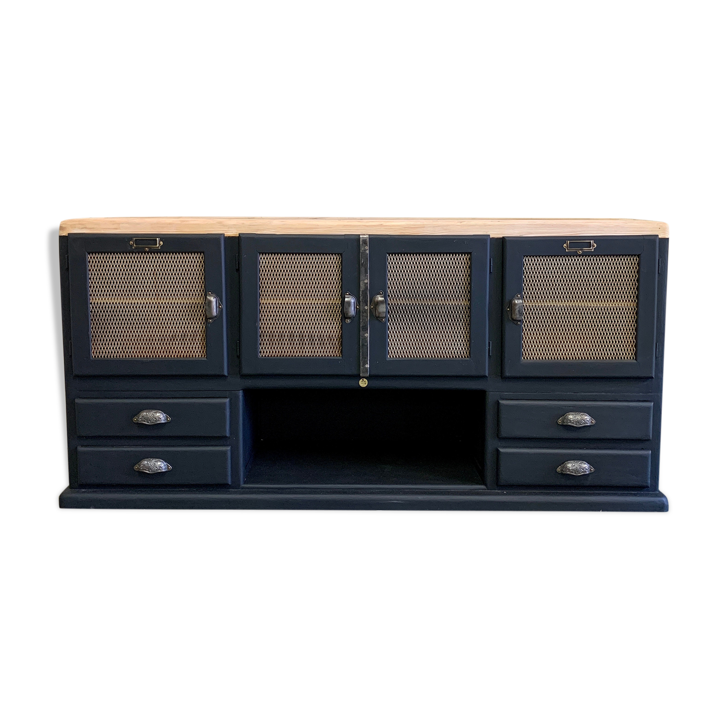 Grilled industrial buffet 1930