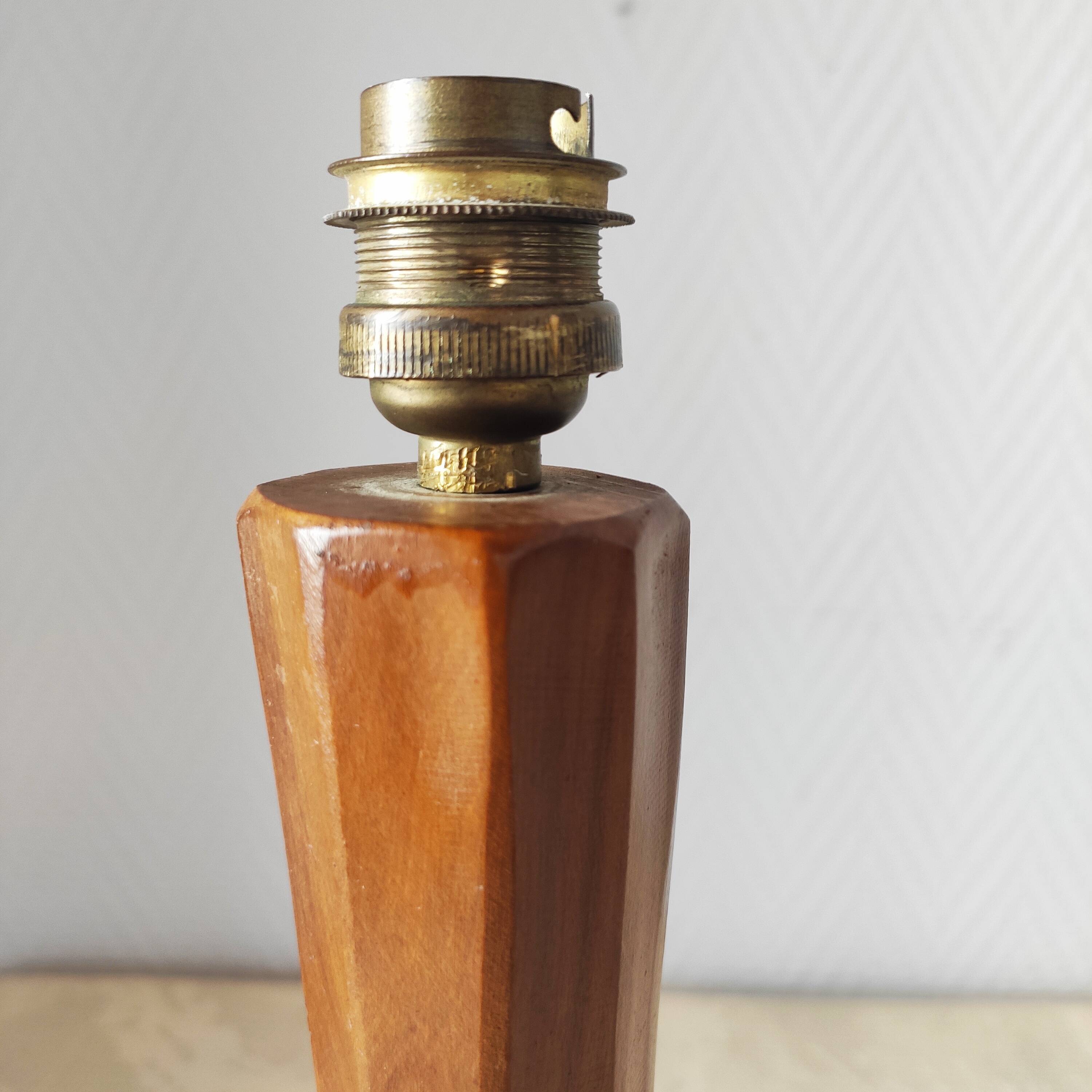 Vintage brutalist lamp from the 60s-70s made of wood and rope.