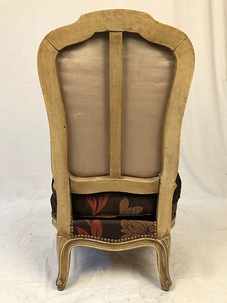 Chaise de style Louis XV en bois laqué XXème