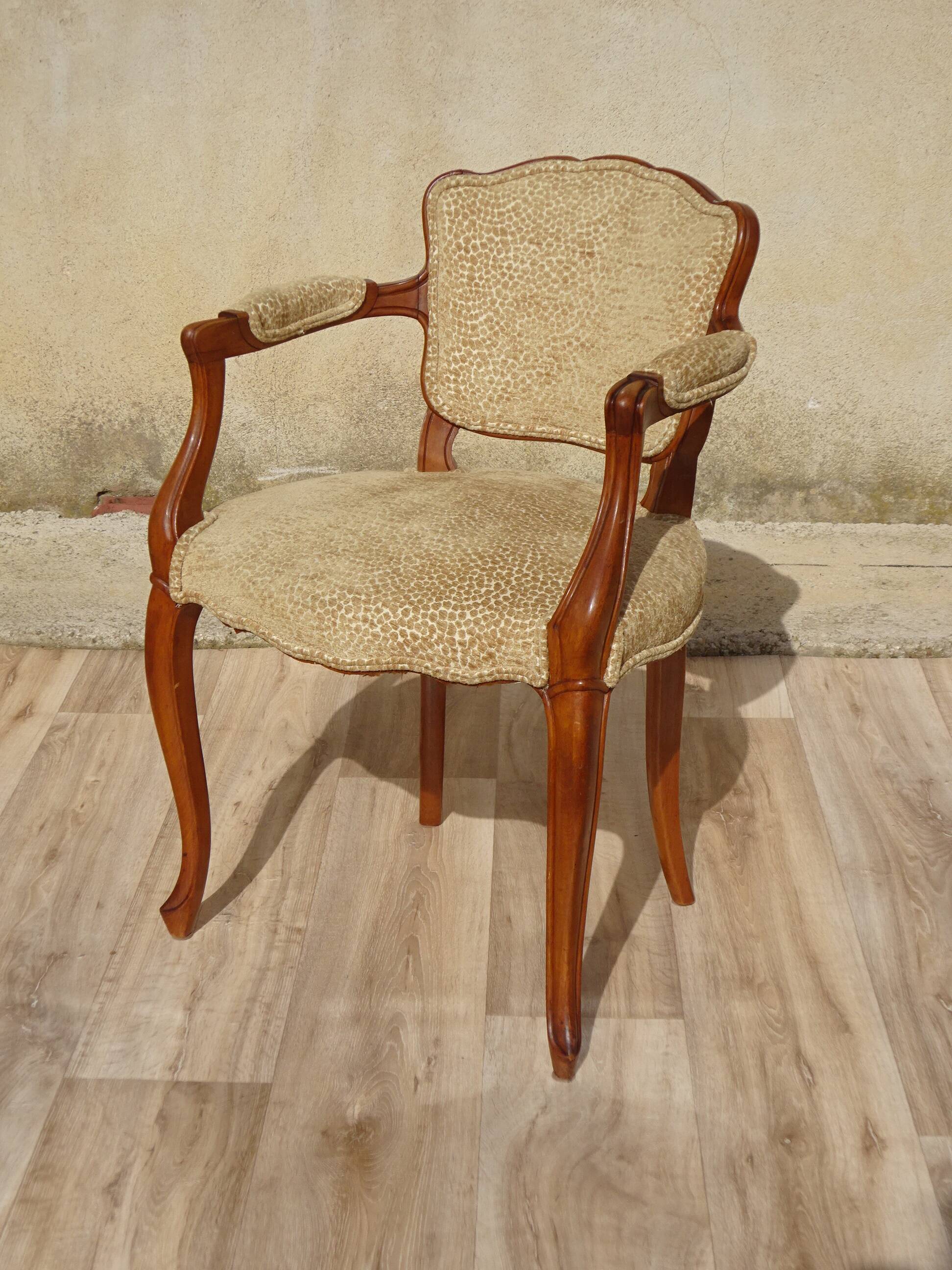 Pair of Louis XVI armchairs, upholstered in giraffe-pattern velvet